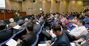 forum_telemedicina_plateia_mesa